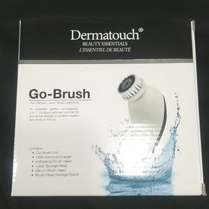 Dermatouch Beauty Essentials,  Go- Brush Set